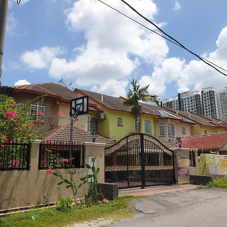 Lavender Impian Homestay Kajang Buitenkant foto