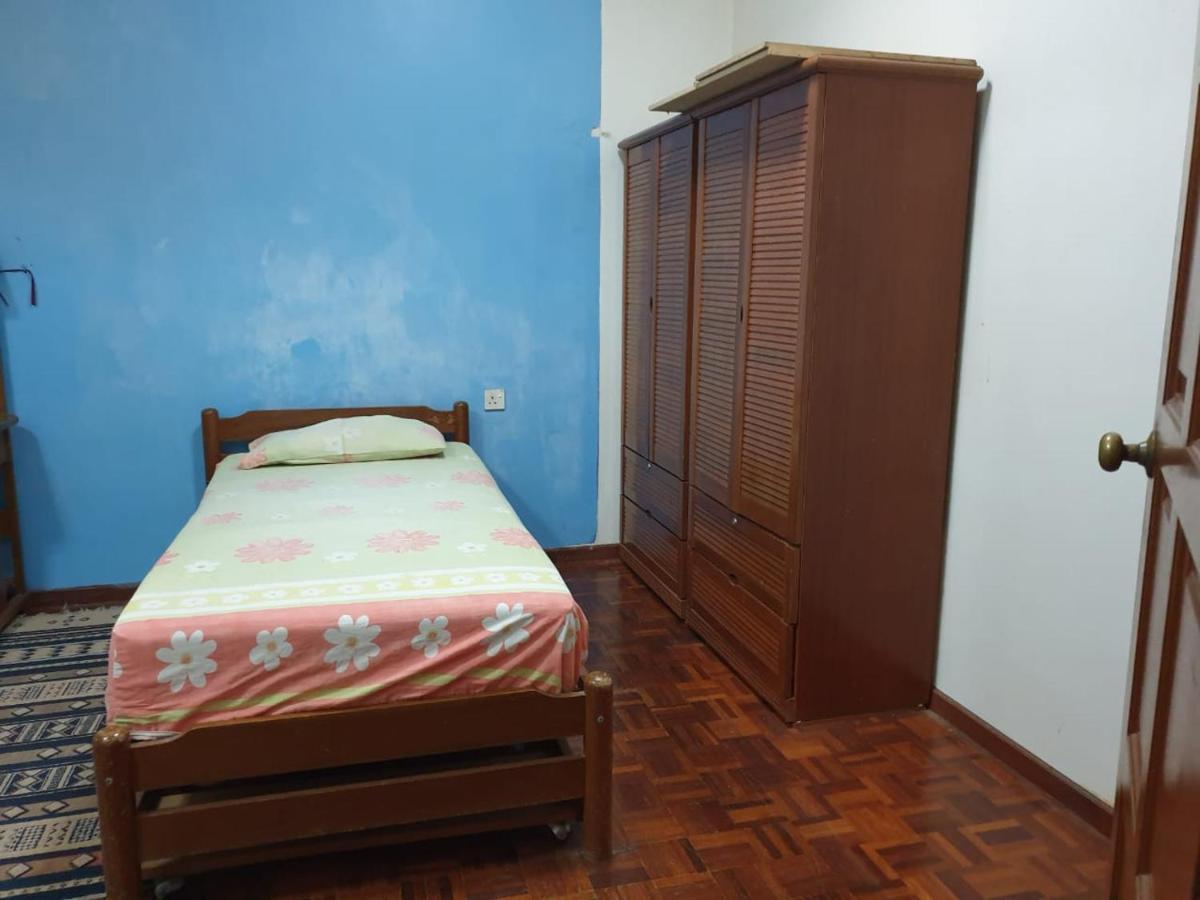Lavender Impian Homestay Kajang Buitenkant foto